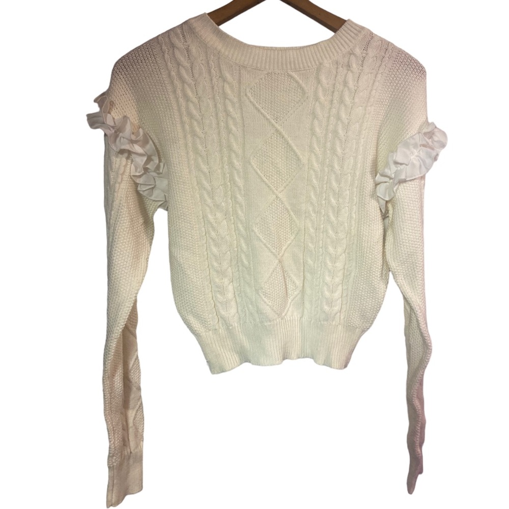 Nwt crown j off white ruffle sleeve cable knit Sweater ladies medium 
Western